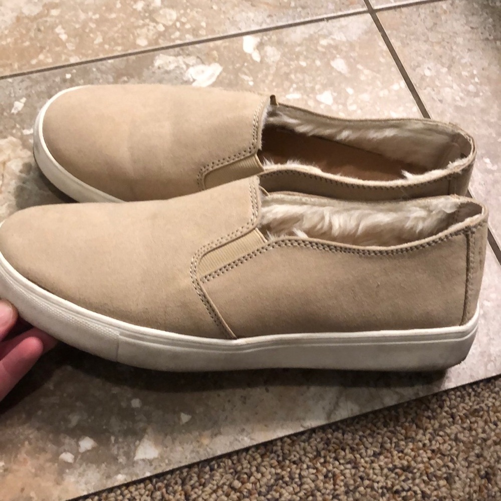 Loft brand fur lined casual shoes